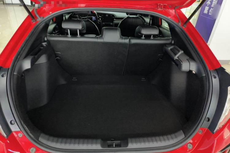 Used Honda Civic 2021 HATCHBACK 220TURBO CVT New Trendsetter Trunk