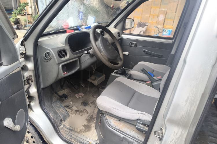 Used Wuling Zhiguang 2010 1.0L New Version Practical Short-Body L2Y