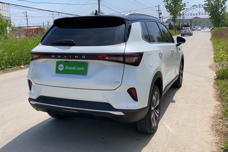 Used Wuling Asta 2022 2.0L DHT Electric-Speed Version Exterior 3