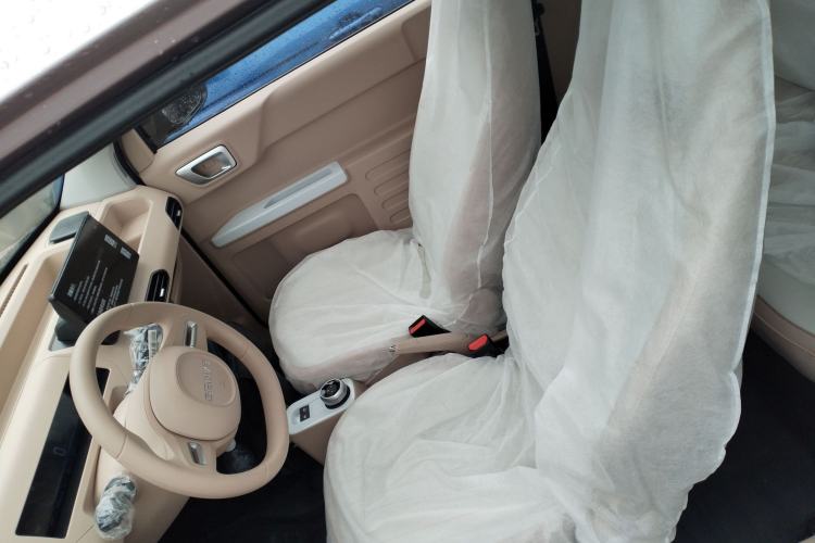 Used Geely Galaxy Panda 2024 Panda Mini 200km Endurance Bear
