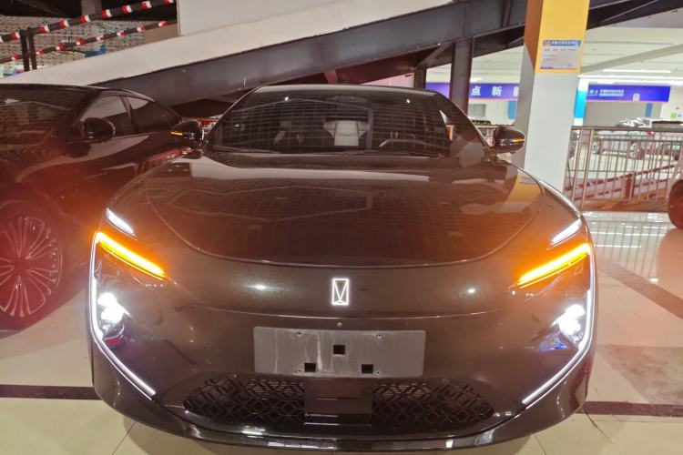 Used Avatr 12 2025 Ultra Extended-Range Edition Front