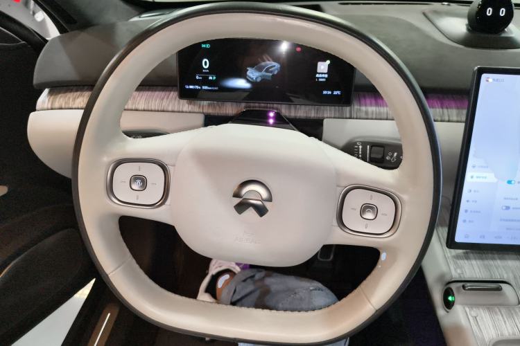 Used Nio ET7 2022 100kWh First Edition Steering Wheel