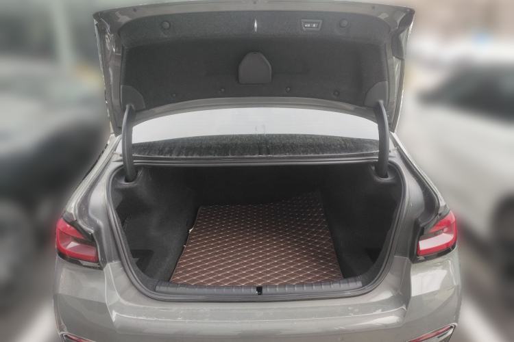 Used BMW 5 Series 2021 530i M Sport Package Trunk