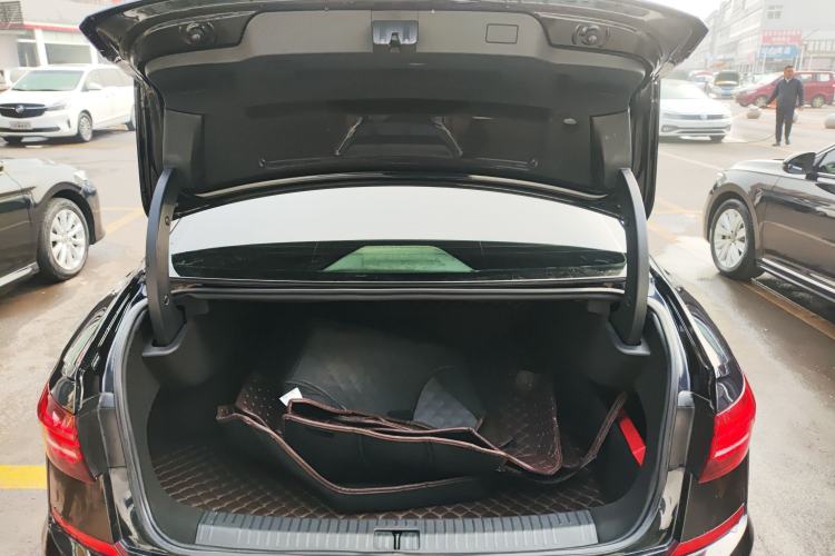 Used Volkswagen Passat 2019 330TSI Luxury Edition China VI Standard