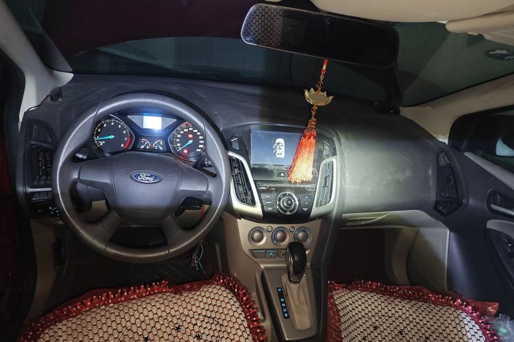 Used Ford Focus 2012 Sedan 1.6L Automatic Comfort Model
