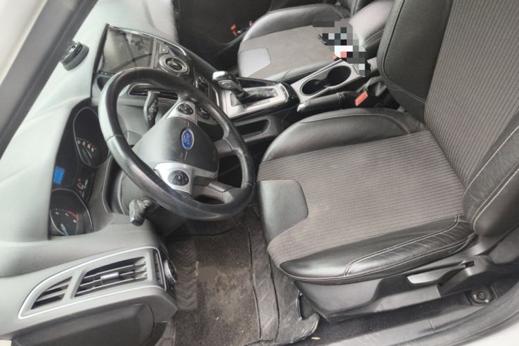 Used Ford Focus 2012 Sedan 1.6L Automatic Fashion Edition