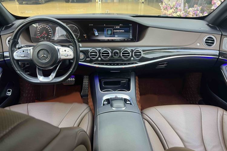 Used Mercedes-Benz S-Class 2019 S 450 L 4MATIC Interior 1