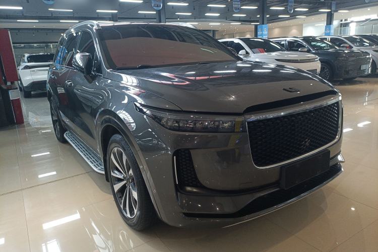 Used Li Auto ONE 2020 Extended-Range 6-Seater Version Front Right 45 Deg