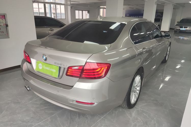 Used BMW 5 Series 2014 525Li Luxury Design Package Right Rear Taillight