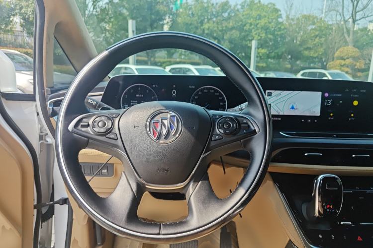 Used Buick GL8 2021 ES Landtrek 653T Comfort Edition
