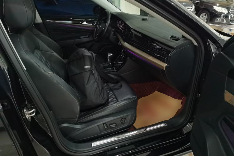 Used Volkswagen Passat 2021 330TSI Luxury Edition
