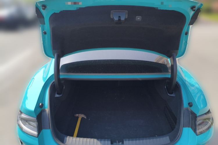 Used Xiaomi Auto SU7 2024 Rear-Drive Long-Range Intelligent Driving Version Trunk