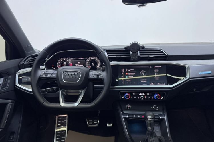 Used Audi Q3 2024 35 TFSI Fashion Dynamic Edition
