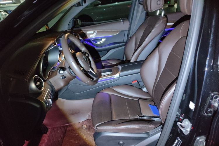 Used Mercedes-Benz GLC 2022 Second Facelift GLC 260 L 4MATIC Luxury Edition Left Front Seat