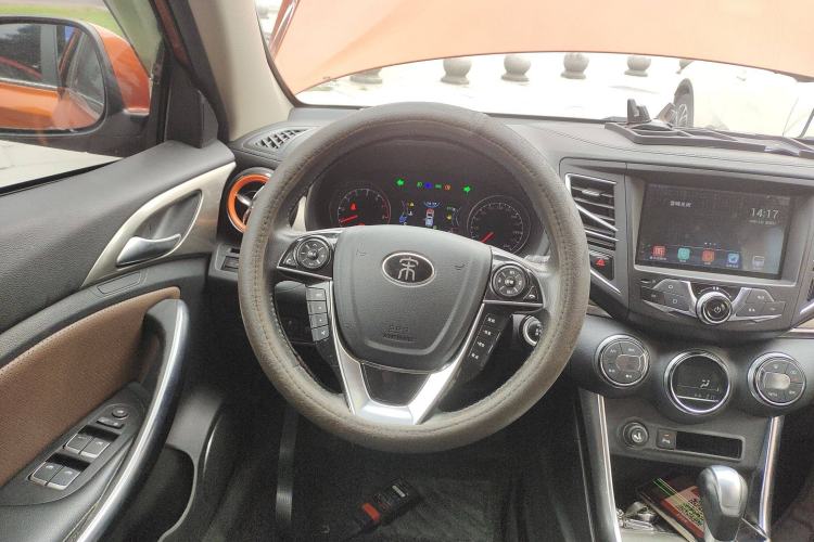 Used BYD Song 2016 GaiShi Edition 1.5TID Automatic Elite Model
