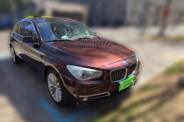 Used BMW 5 Series GT 2015 528i Luxury Edition Front Right 45 Deg