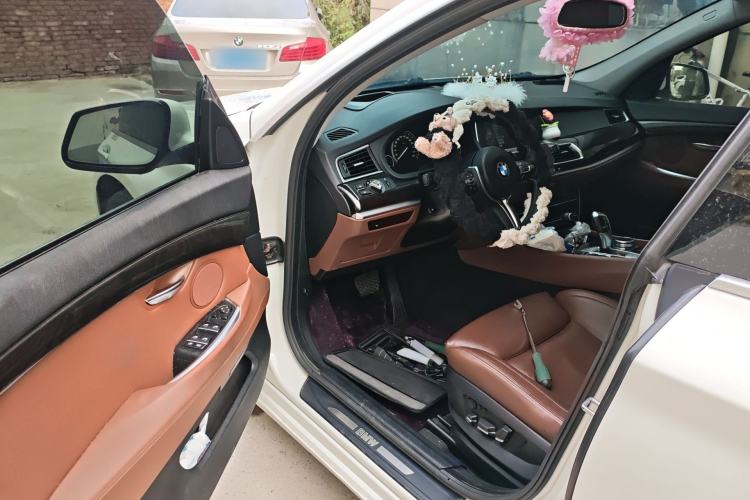 Used BMW 5 Series GT 2013 535i Elegant Edition