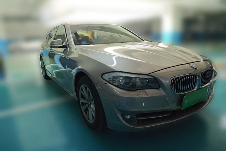 Used BMW 5 Series 2013 525Li Leading Model Front Right 45 Deg