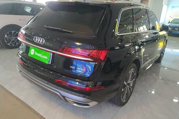 Used Audi Q7 2021 55 TFSI quattro S line Sport model