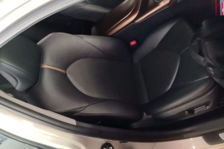 Used Toyota Camry 2019 2.5G Luxury Edition China VI Standard Right Front Seat