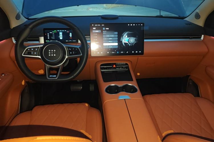 Used Landian E5 PLUS 2026 Model 165km Long-Range First-Adoption Version Ultra 7-seater