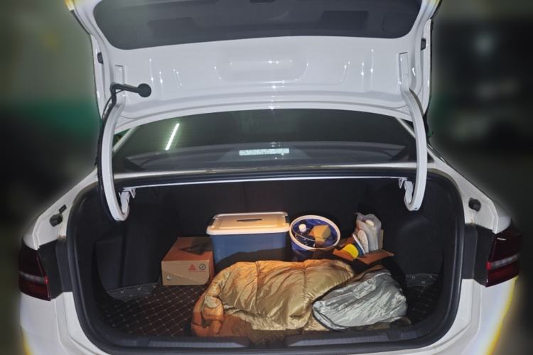 Used Volkswagen Lavida 2019 1.5L Automatic Comfort Edition China VI Standard Trunk