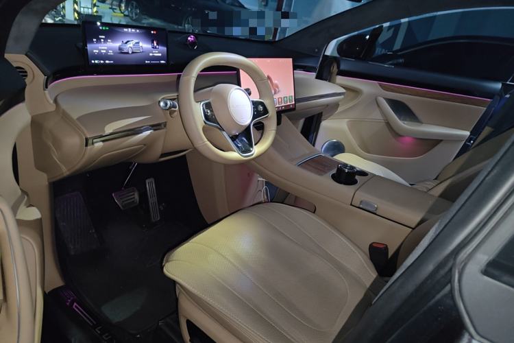 Used Hima Luxeed R7 2024 All-Electric 802 km Max