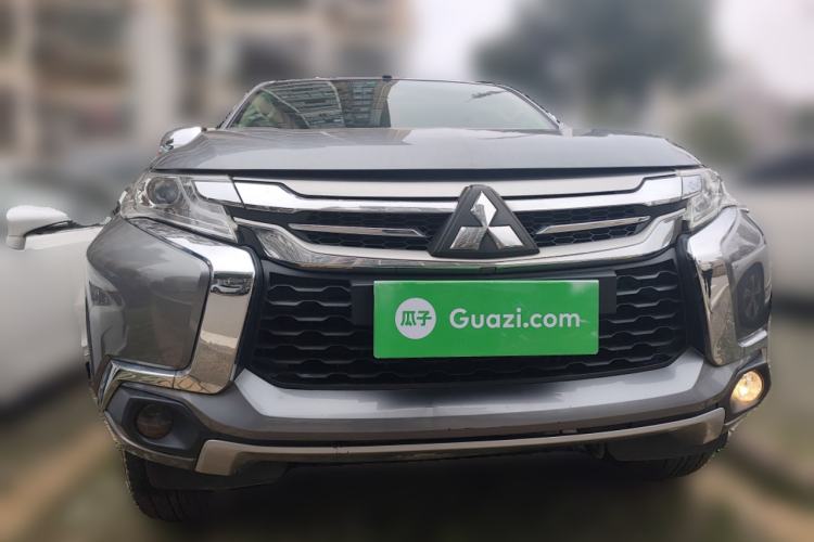 Used Mitsubishi Pajero 2019 3.0L Automatic Standard Edition
