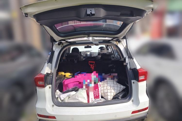 Used Haval M6 2018 Revised Version 1.5T DCT Two-Wheel Drive Elite Edition Trunk