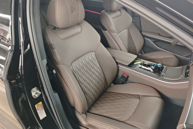 Used BYD Han 2023 DM-i Champion Edition 121KM Prestige Model
