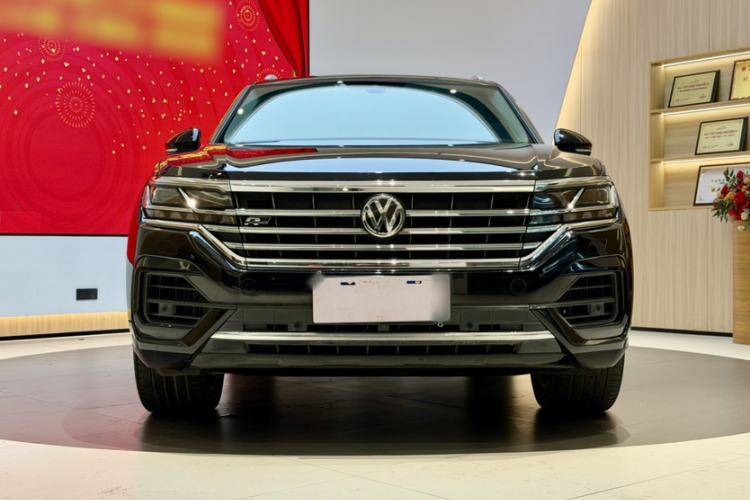 Used Volkswagen Touareg 2020 3.0 TSI Luxury Edition China VI Exterior 10