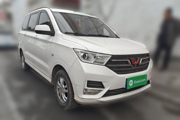 Used Wuling Hongguang 2021 1.5L S Standard Version LAR Front Right 45 Deg
