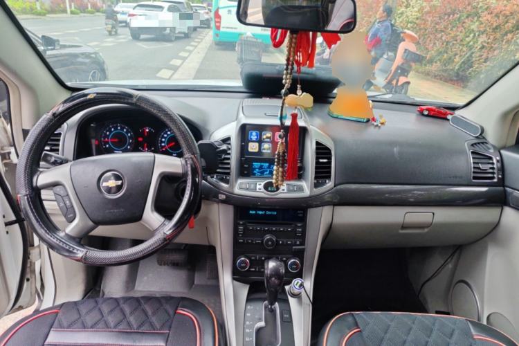 Used Chevrolet Captiva 2014 2.4L 4x4 Luxury Edition 5 Seats Center Console