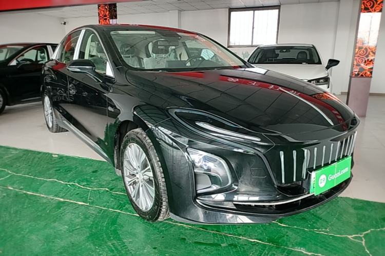 Used Hongqi E-QM5 2022 431 km Charge & Enjoy Edition
