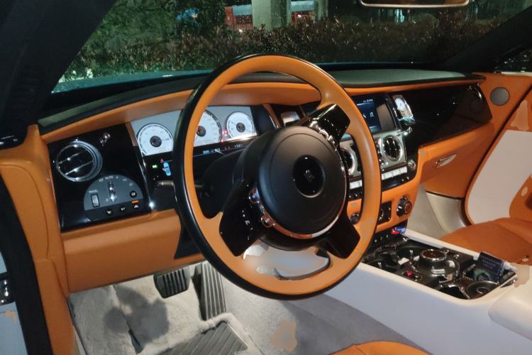 Used Rolls-Royce Dawn 2018 6.6T Standard Edition
