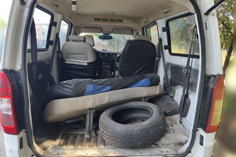 Used Wuling Rongguang V 2016 1.5L Standard Version Trunk