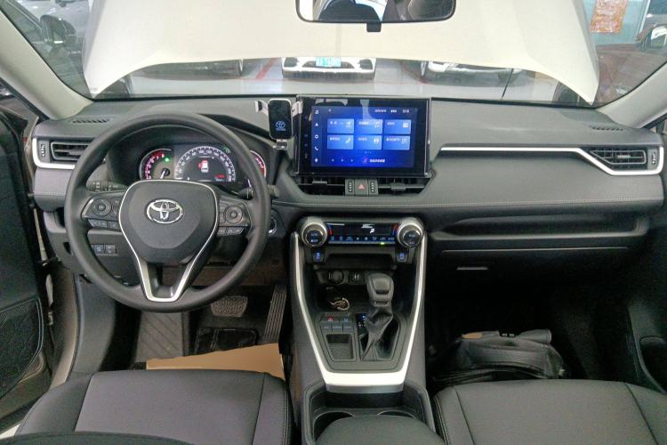 Used Toyota RAV4 2022 2.0L CVT Two-Wheel Drive Fashion Edition
