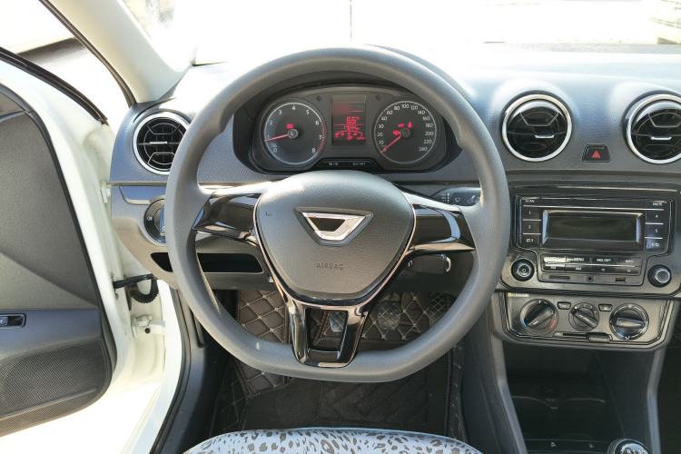 Used Jetta VA3 2019 1.5L Manual Entry-Level Version Steering Wheel