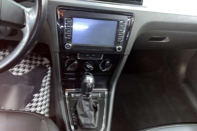 Used Volkswagen Bora 2014 1.6L Automatic Comfort Model