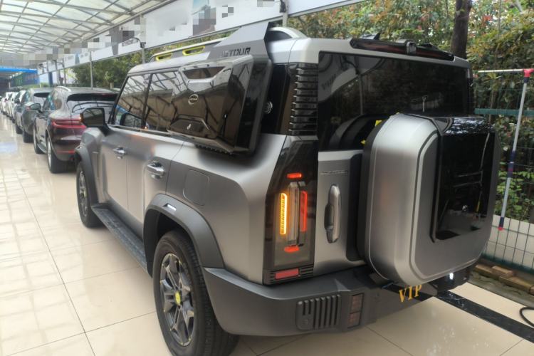 Used JETOUR Traveler 2023 2.0T All-Wheel-Drive CrossPRO Exterior 2