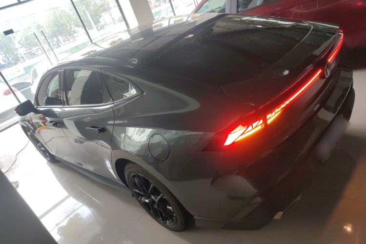 Used Changan UNI-V 2024 1.5T Prestige Edition
