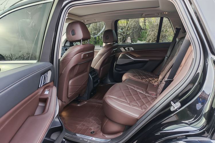 Used BMW X5 2023 xDrive 30Li Luxury M Sport Package
