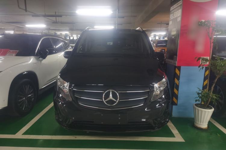 Used Mercedes-Benz Vito 2023 2.0T Business Version 7 Seats Front