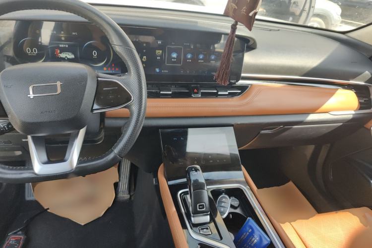 Used Bestune T99 2023 2.0T Automatic Prestige Edition Center Console