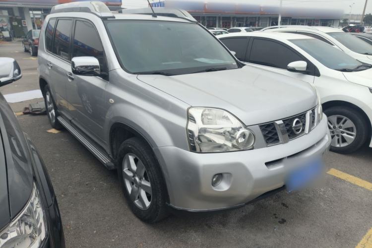 Used Nissan X-Trail 2010 2.5L CVT Luxury Edition 4WD Exterior 3