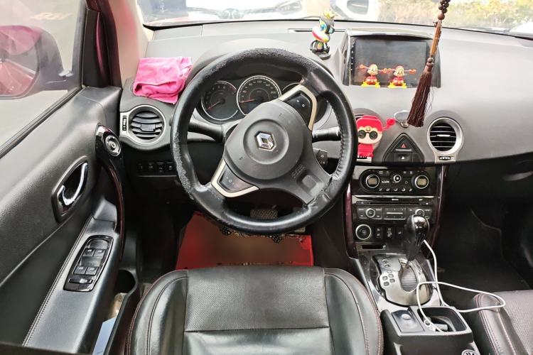 Used Renault Koleos 2014 2.5L 4x4 Sportway Edition Steering Wheel