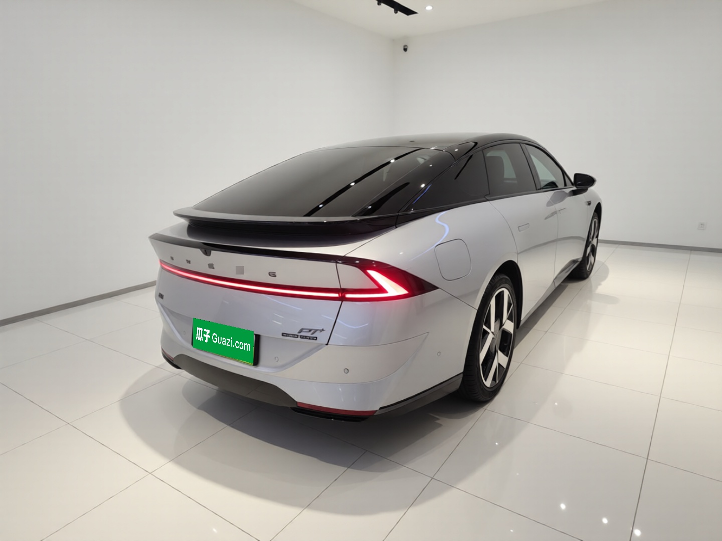 XPeng P7+ 2026 Model, Range-Extended 1550 Max Flagship Edition — снимка 6