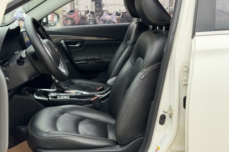 Used GAC Trumpchi GA6 2016 235T DCT Elite Edition Left Front Seat