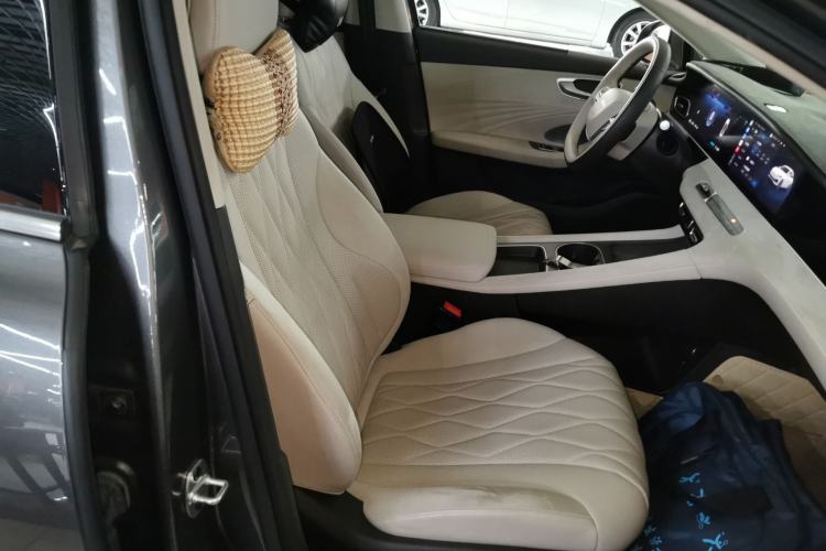 Used Roewe D7 2023 DMH 125km Flagship Edition
