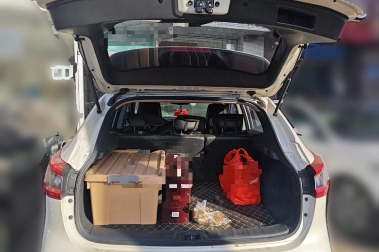 Used Nissan Qashqai 2022 2.0L CVT XV Premier Luxury Edition Trunk